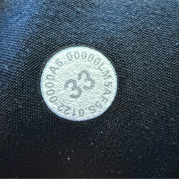 LULULEMON Commission Slim-Fit Pant Ventlight
Black 33x30 - Picture 4 of 7